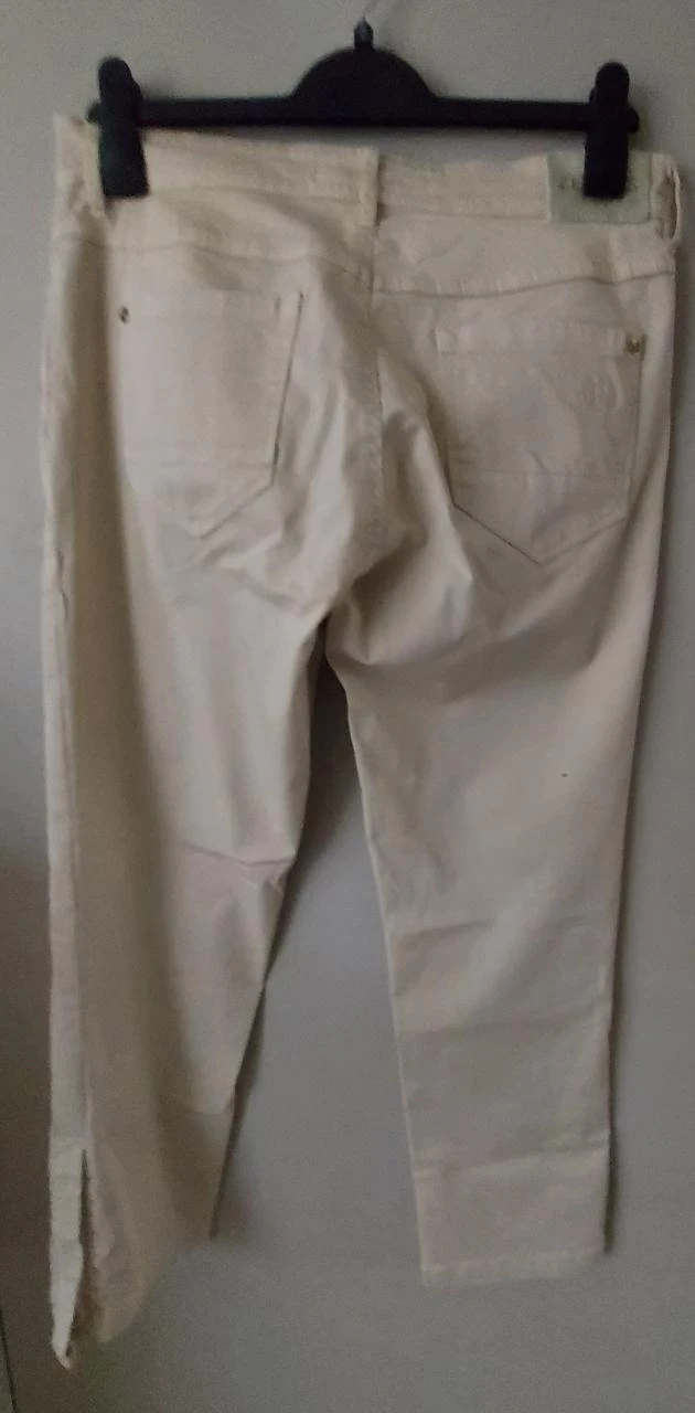 Zerres Jeans, pantalón beige tres cuartos talla 40 – photo 3